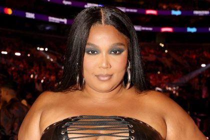 Lizzo 121824 2e3a265370fb4b7ba26f6f193e58b981